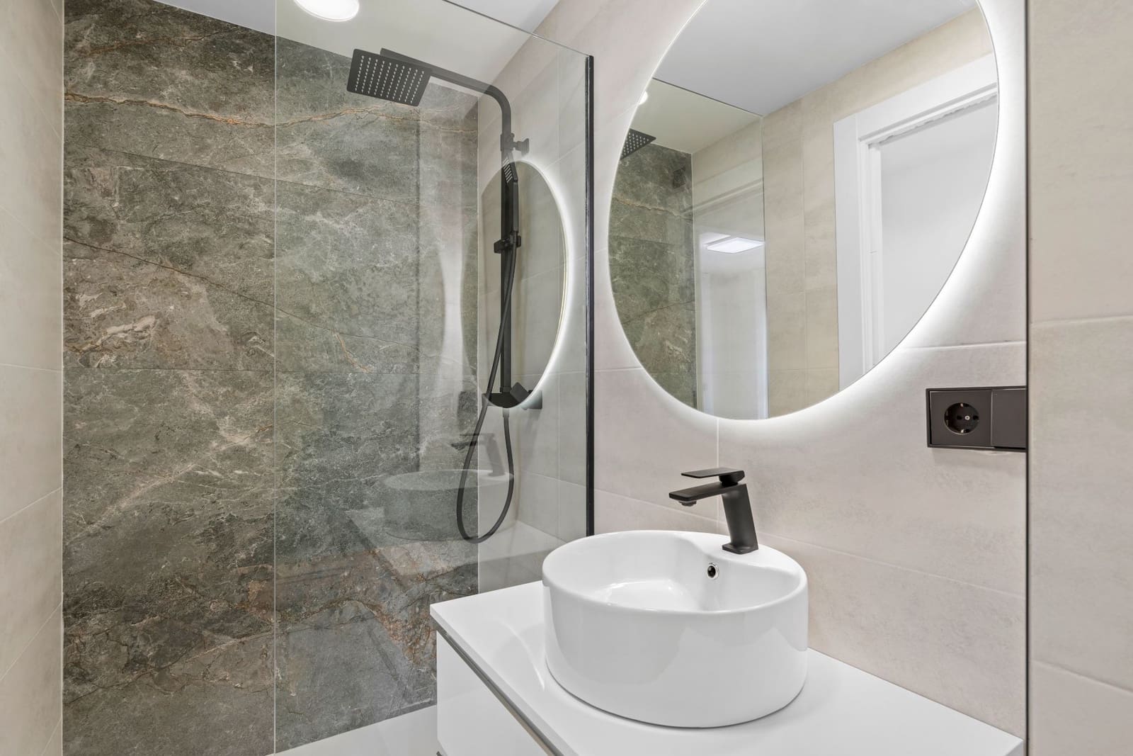 4 slaapkamer Villa te koop in Pilar de la Horadada met zwembad garage - € 698.000 (Ref: 9830765)