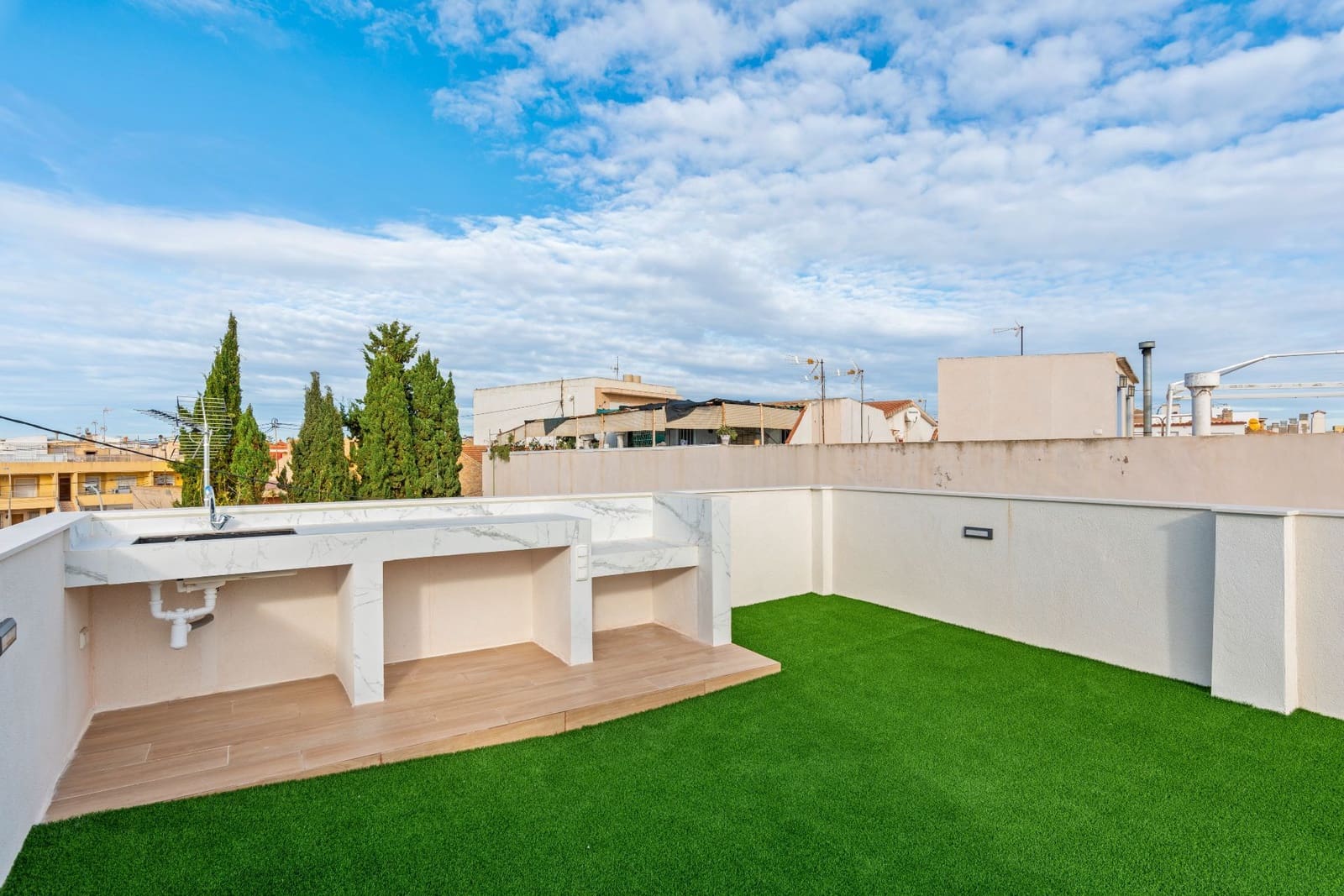 4 slaapkamer Villa te koop in Pilar de la Horadada met zwembad garage - € 698.000 (Ref: 9830765)