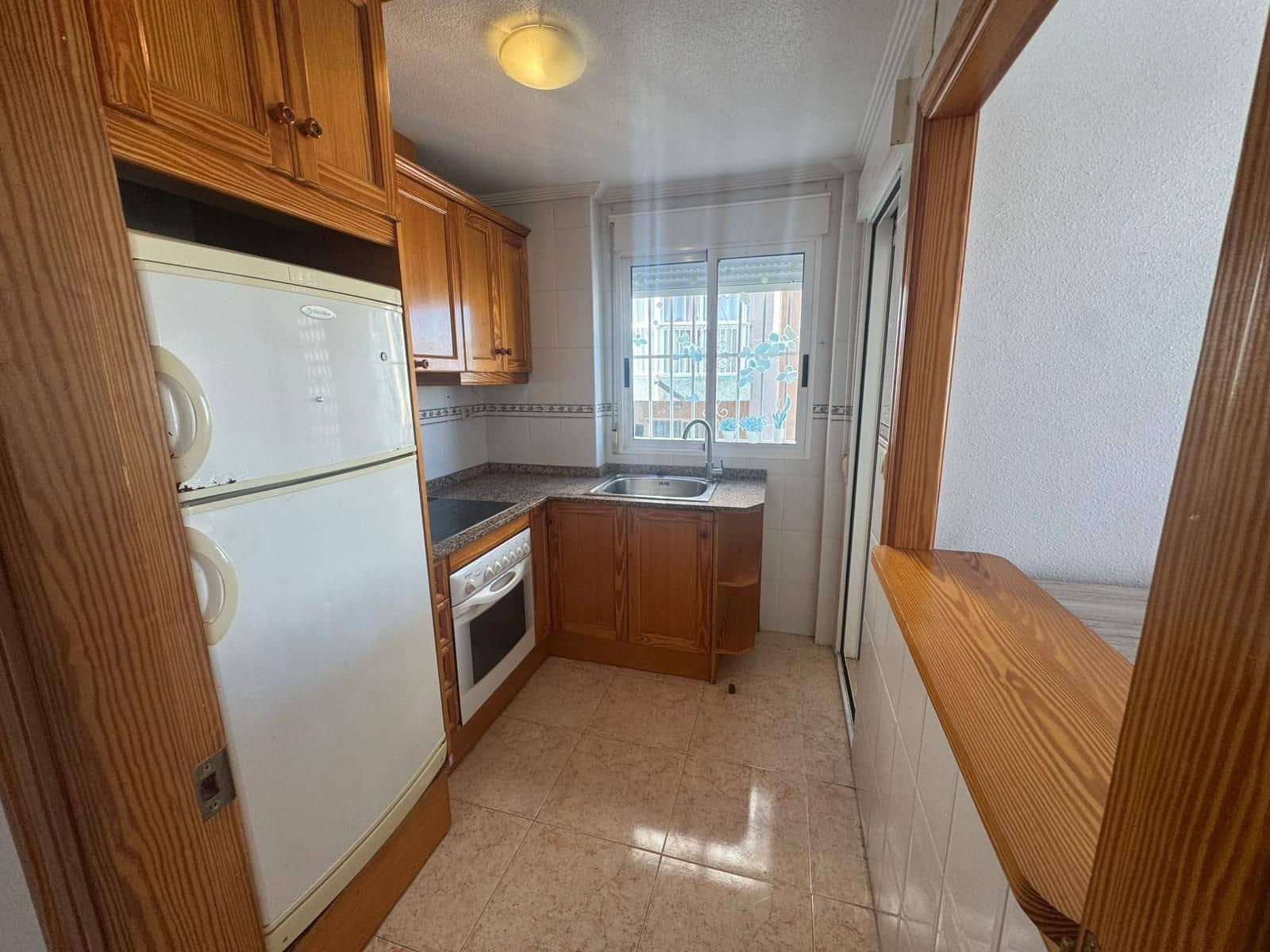 2 soveværelse Lejlighed til salg i Torrevieja med swimmingpool - € 159.000 (Ref: 9833333)