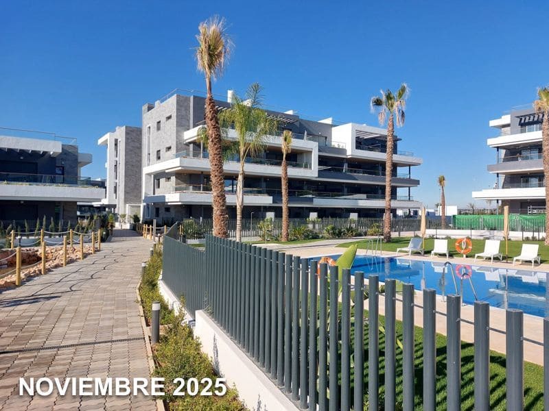 1 chambre Appartement à vendre à Torrevieja avec piscine - 260 000 € (Ref: 9835945)
