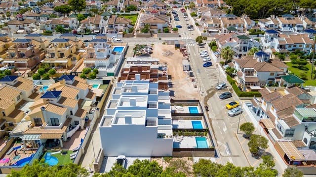 3 Zimmer Villa zu verkaufen in Dehesa de Campoamor, Orihuela mit Pool Garage - 539.900 € (Ref: 9845062)