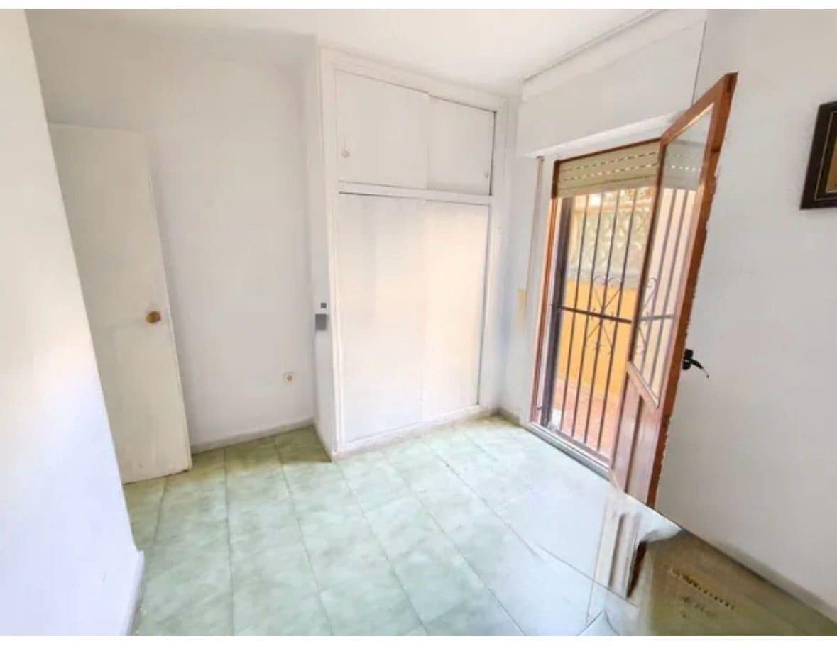 3 bedroom Apartment for sale in Torrevieja - € 169,000 (Ref: 9849065)