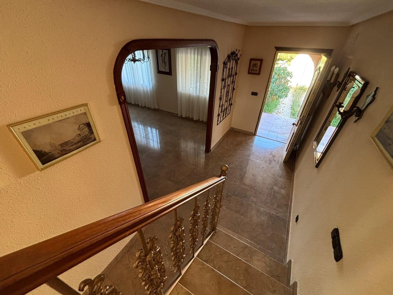 Pareado de 4 habitaciones en Torrevieja en venta con piscina garaje - 390.000 € (Ref: 9868264)
