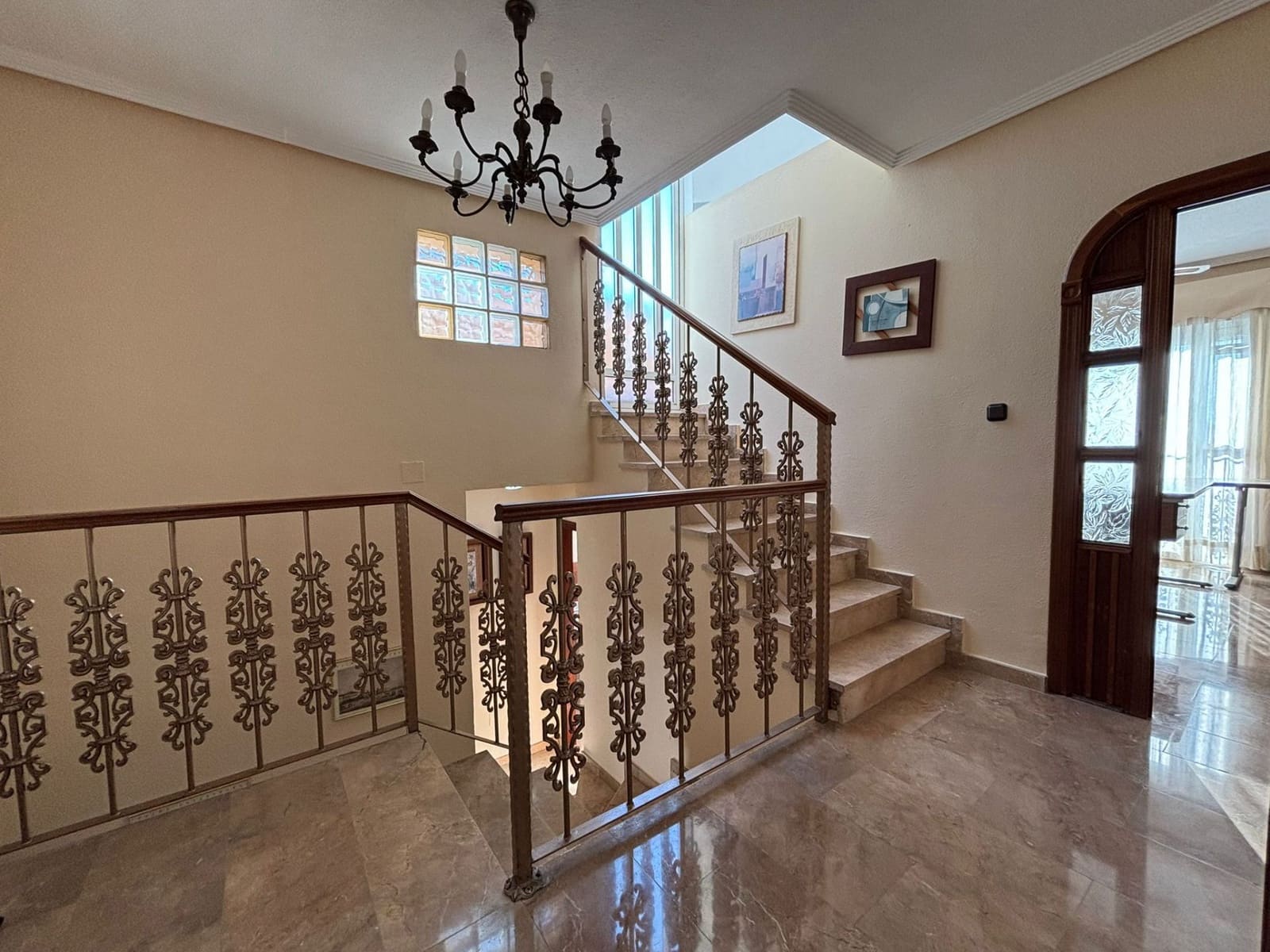 Pareado de 4 habitaciones en Torrevieja en venta con piscina garaje - 390.000 € (Ref: 9868264)