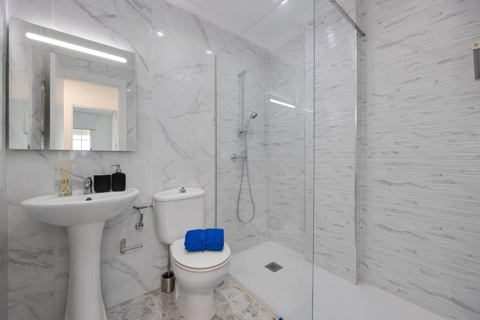 2 soverom Leilighet til salgs i Torrevieja med svømmebasseng - € 138 470 (Ref: 9880633)