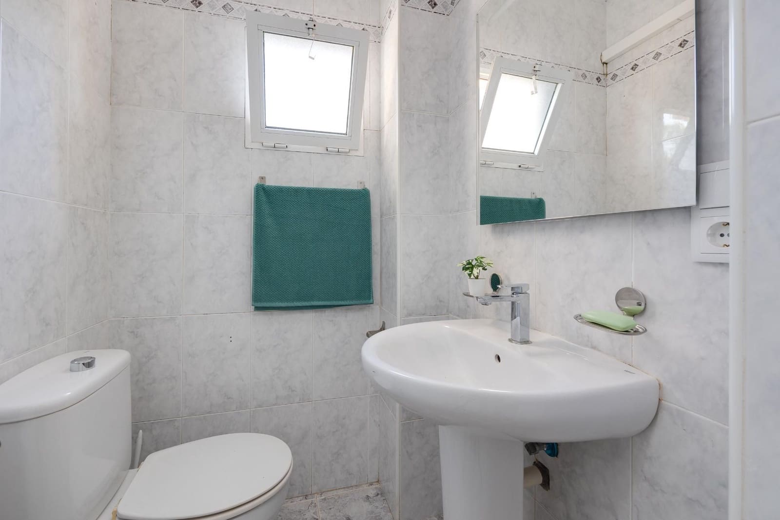 2 soverom Leilighet til salgs i Torrevieja med svømmebasseng - € 138 470 (Ref: 9880633)