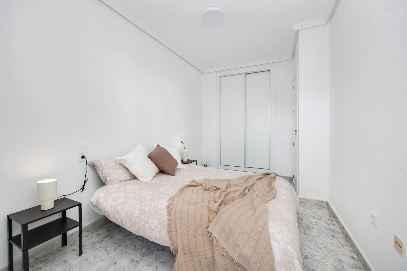 2 soverom Leilighet til salgs i Torrevieja med svømmebasseng - € 138 470 (Ref: 9880633)