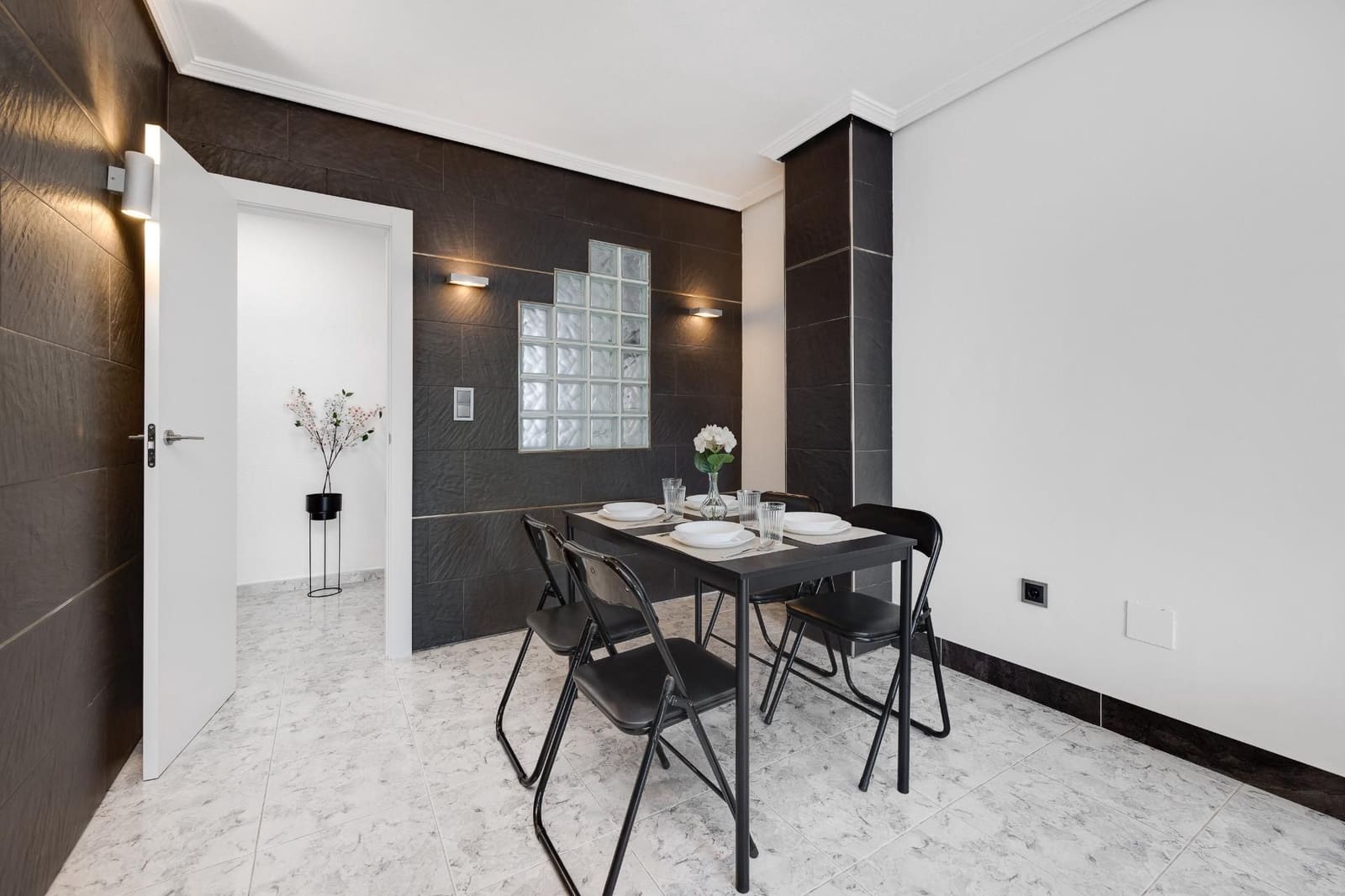 2 soverom Leilighet til salgs i Torrevieja med svømmebasseng - € 138 470 (Ref: 9880633)