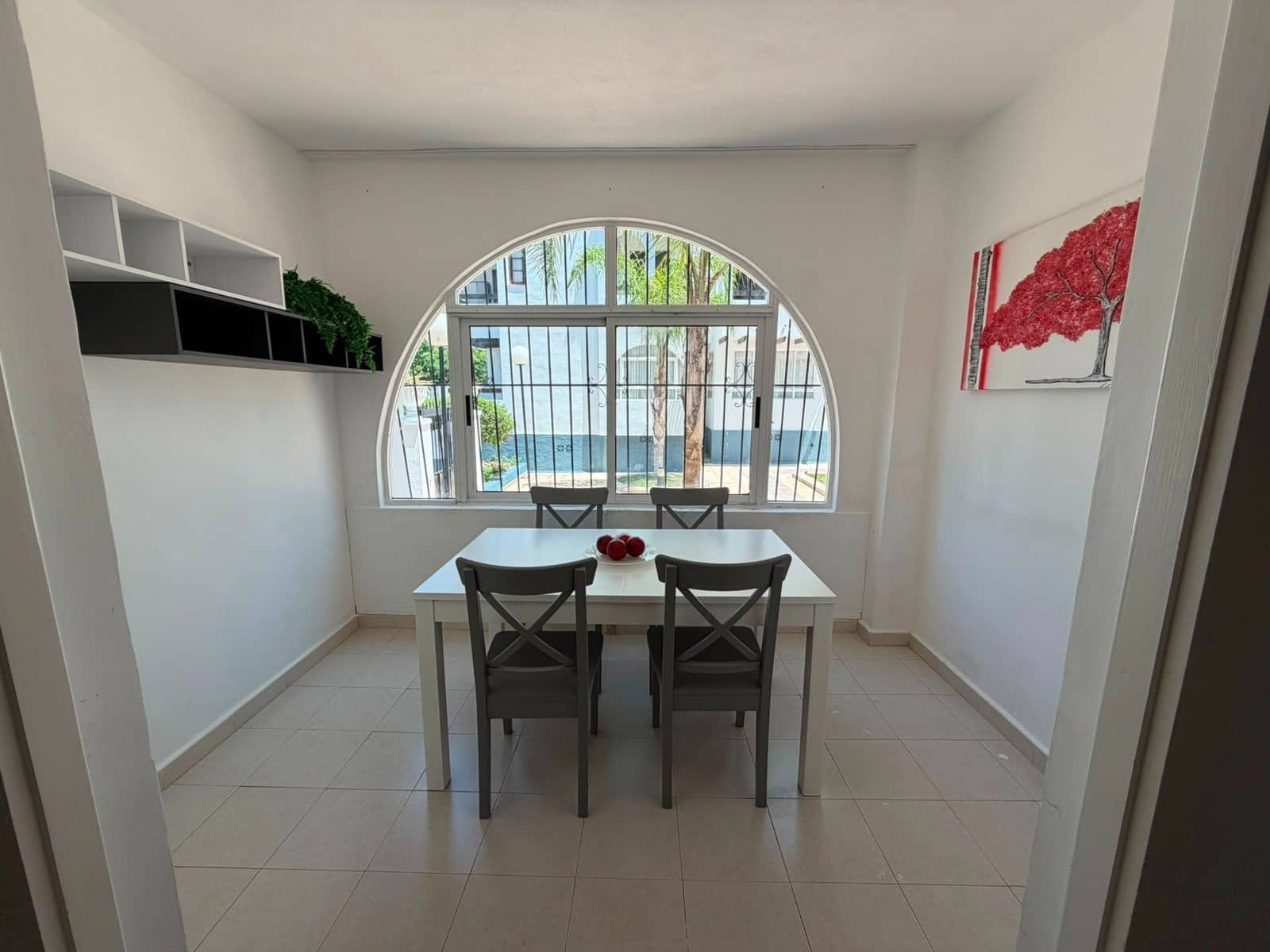 2 soveværelse Lejlighed til salg i Torrevieja med swimmingpool - € 139.000 (Ref: 9880634)