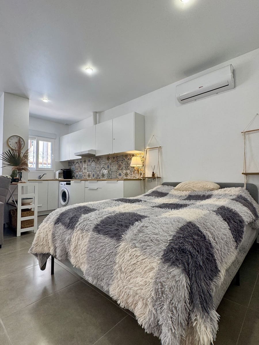 Studio til salg i Torrevieja - € 126.000 (Ref: 9889894)