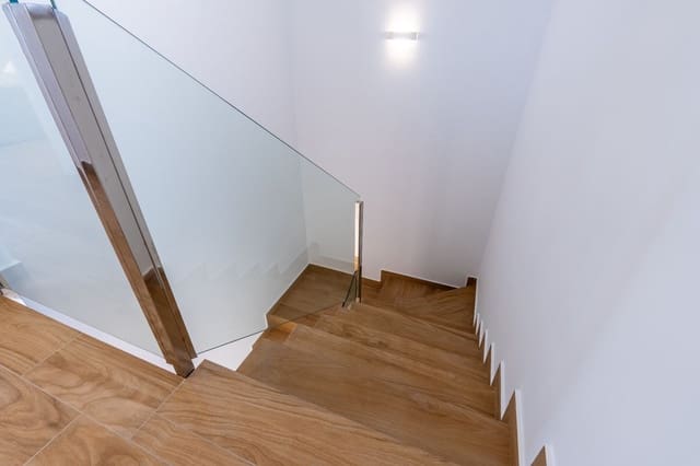 Chalet de 4 habitaciones en Algorfa en venta con piscina garaje - 528.000 € (Ref: 9896198)