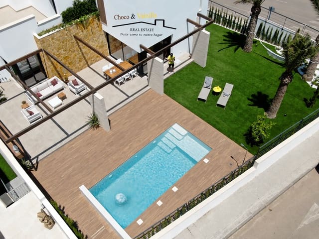 3 sovrum Villa till salu i Dehesa de Campoamor, Orihuela med pool garage - 1 350 000 € (Ref: 9896200)
