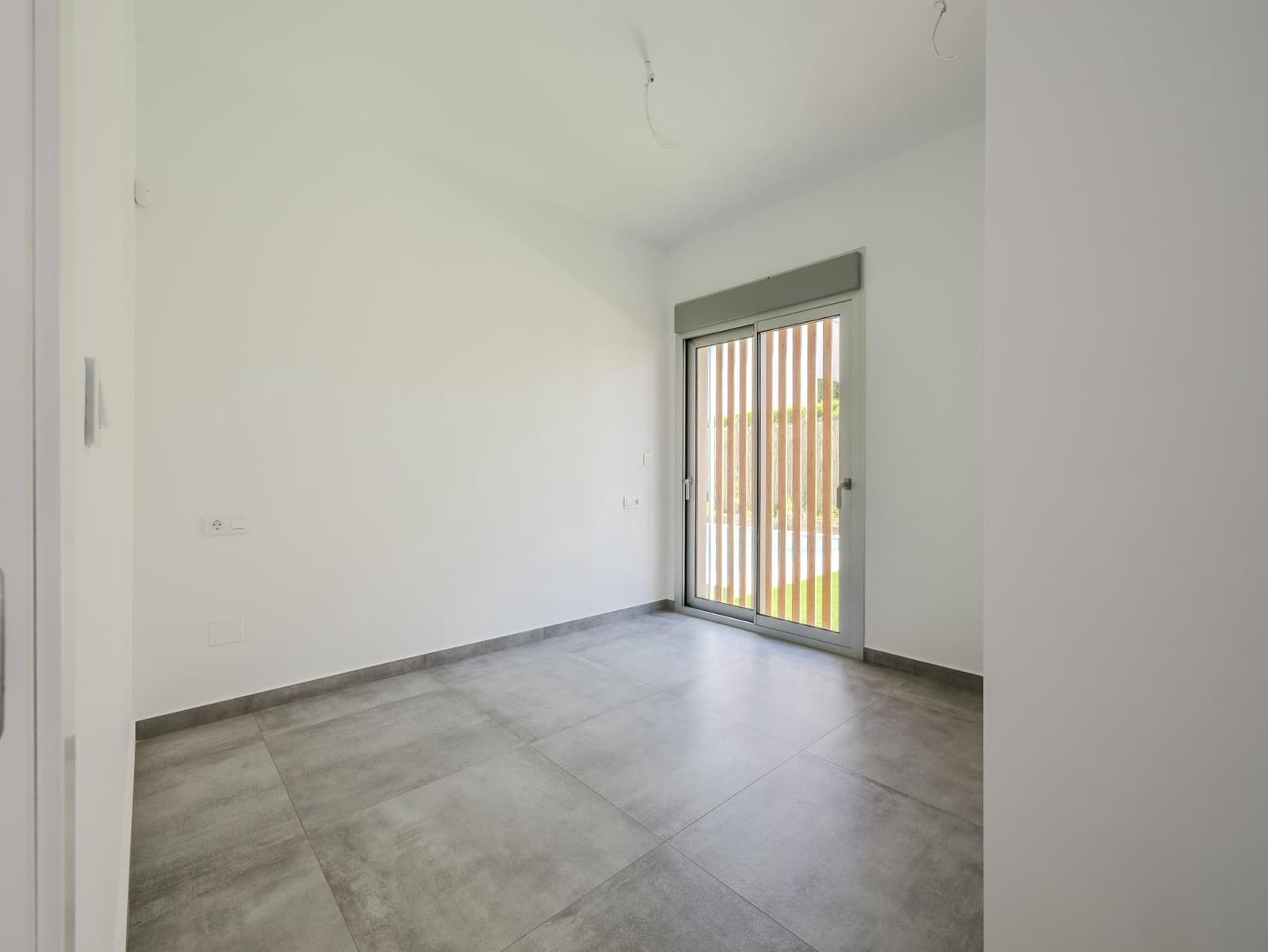 4 bedroom Villa for sale in Algorfa with pool garage - € 669,000 (Ref: 9896201)