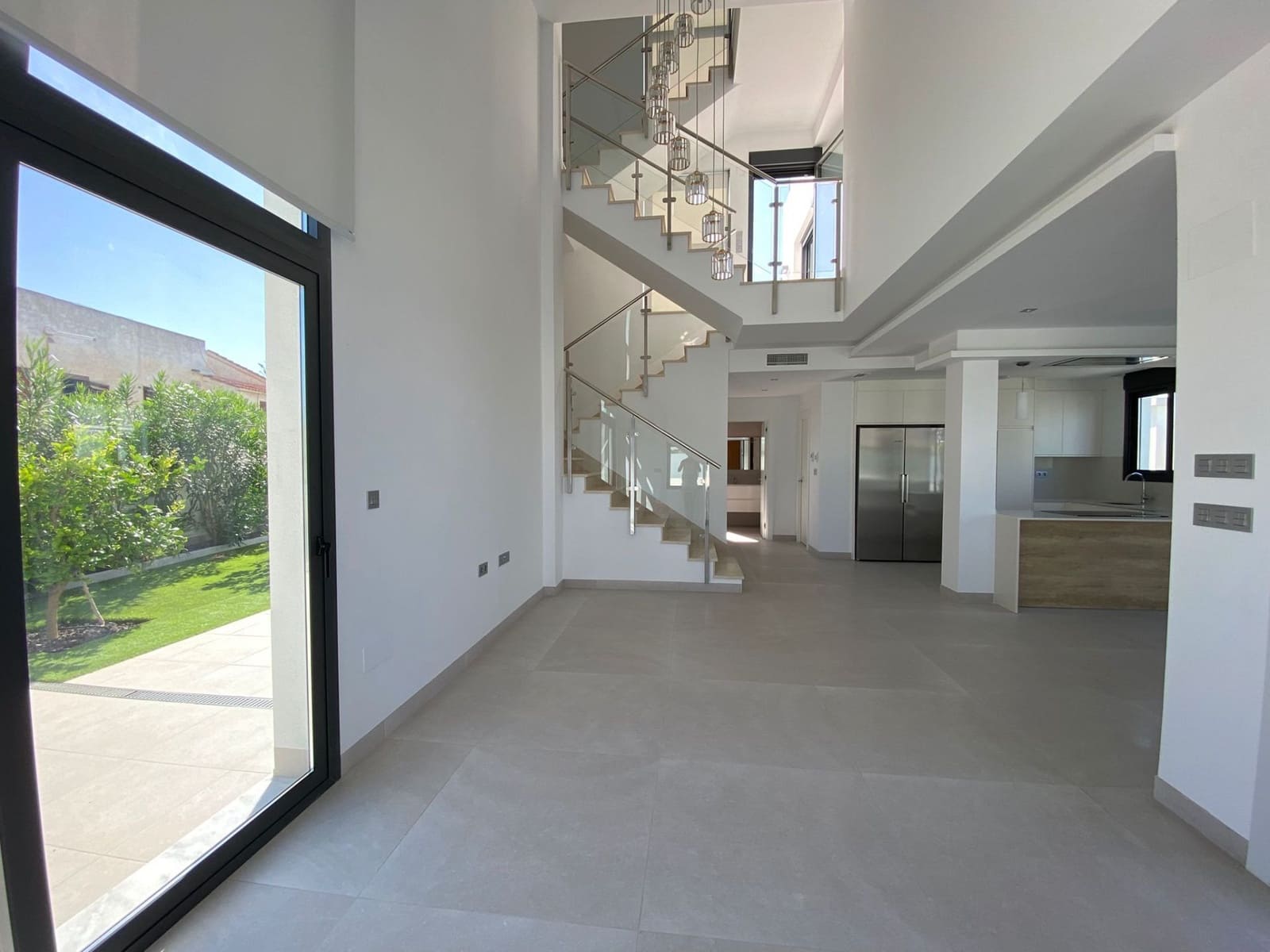 3 bedroom Villa for sale in Torrevieja with pool garage - € 629,000 (Ref: 9924194)