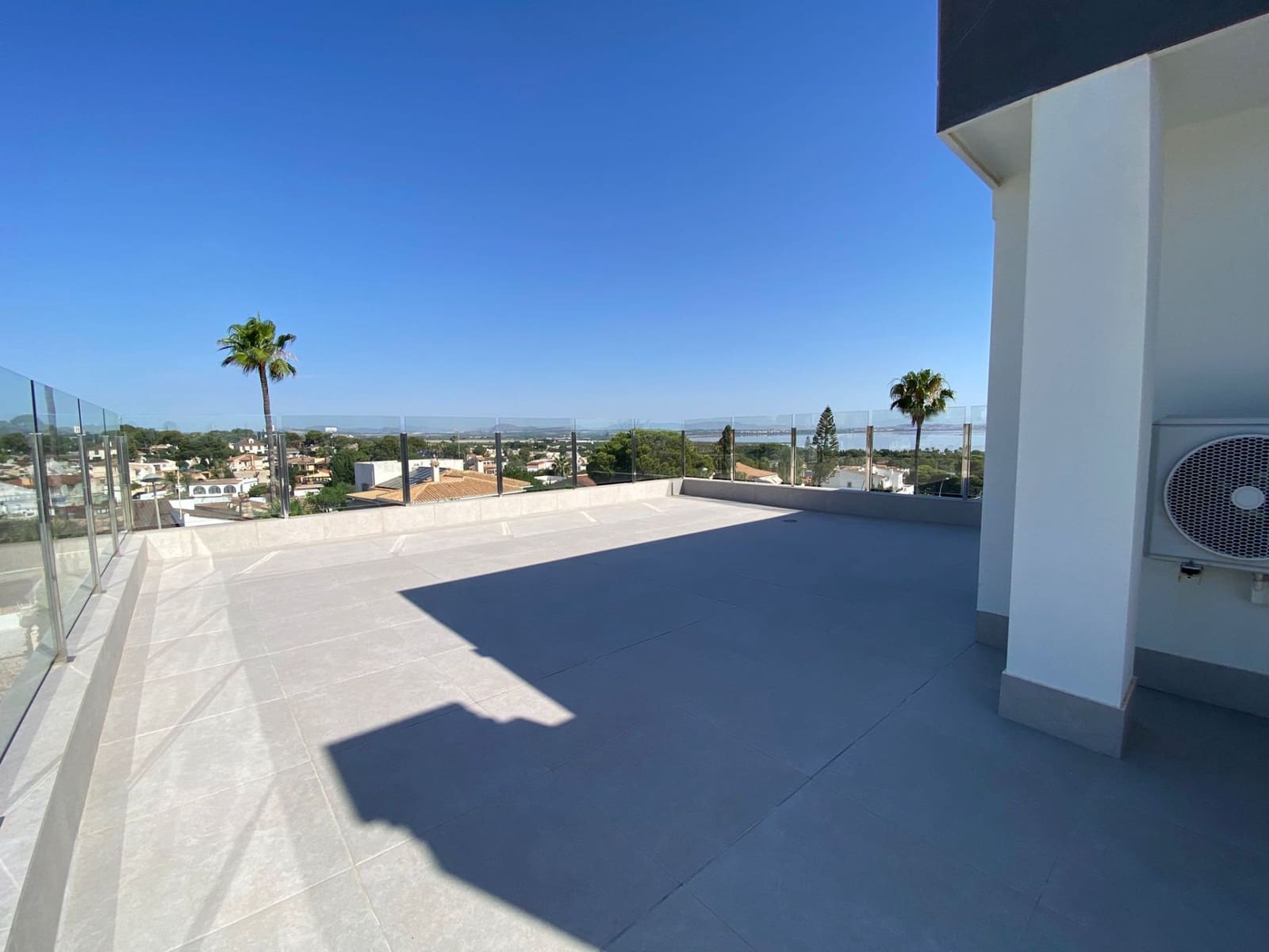 3 bedroom Villa for sale in Torrevieja with pool garage - € 629,000 (Ref: 9924194)