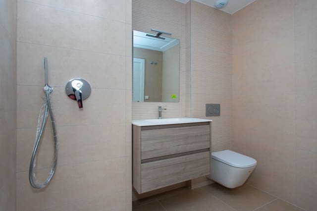 3 soveværelse Villa til salg i Monforte del Cid med swimmingpool - € 365.000 (Ref: 9933628)