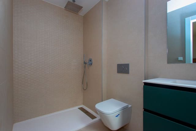 3 soveværelse Villa til salg i Monforte del Cid med swimmingpool - € 365.000 (Ref: 9933628)