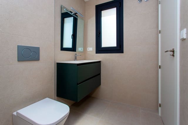3 soveværelse Villa til salg i Monforte del Cid med swimmingpool - € 365.000 (Ref: 9933628)