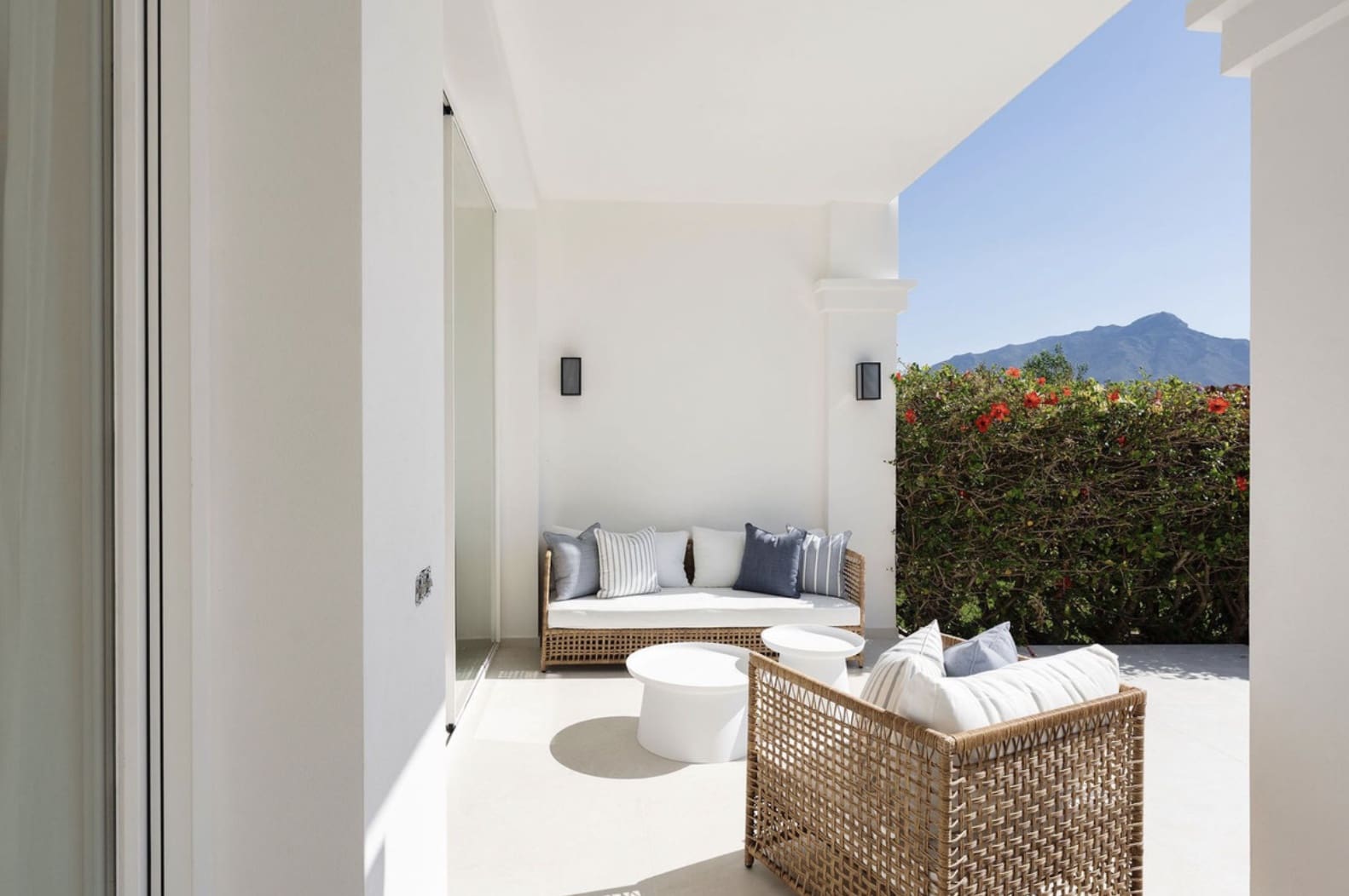 4 sovrum Hus till salu i La Quinta med pool garage - 1 795 000 € (Ref: 9876744)