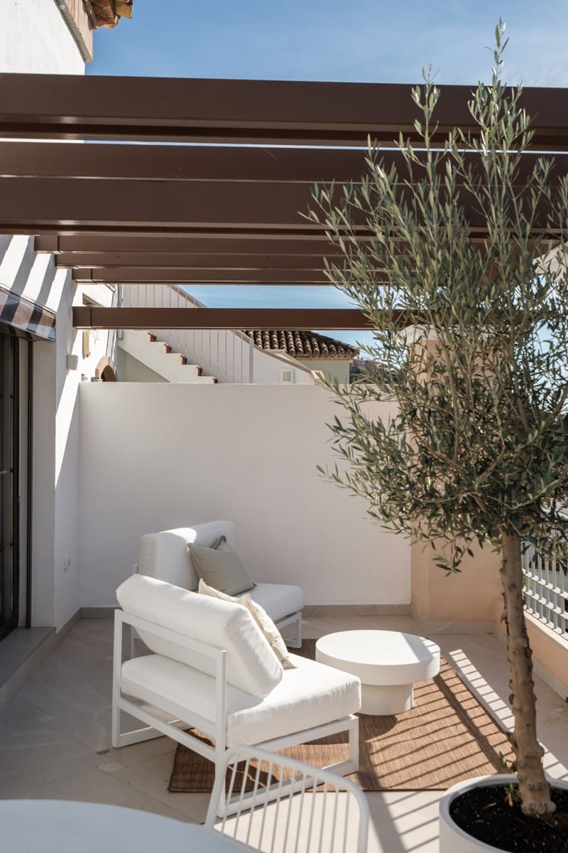3 slaapkamer Penthouse te koop in Los Arqueros met zwembad garage - € 825.000 (Ref: 9876746)