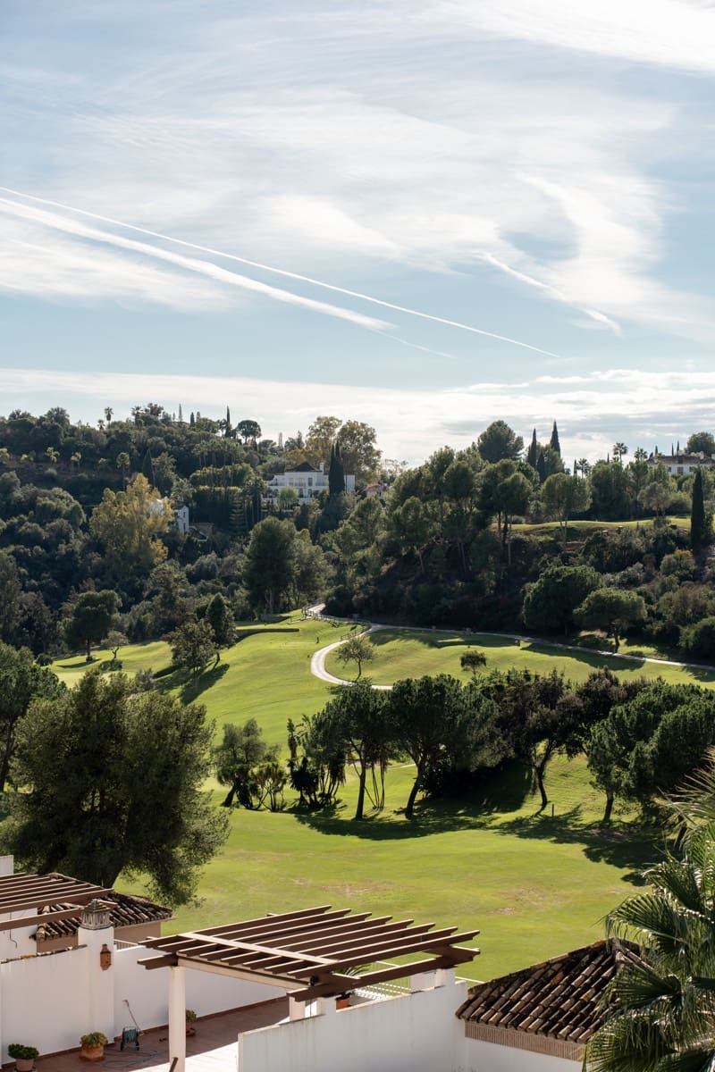3 slaapkamer Penthouse te koop in Los Arqueros met zwembad garage - € 825.000 (Ref: 9876746)