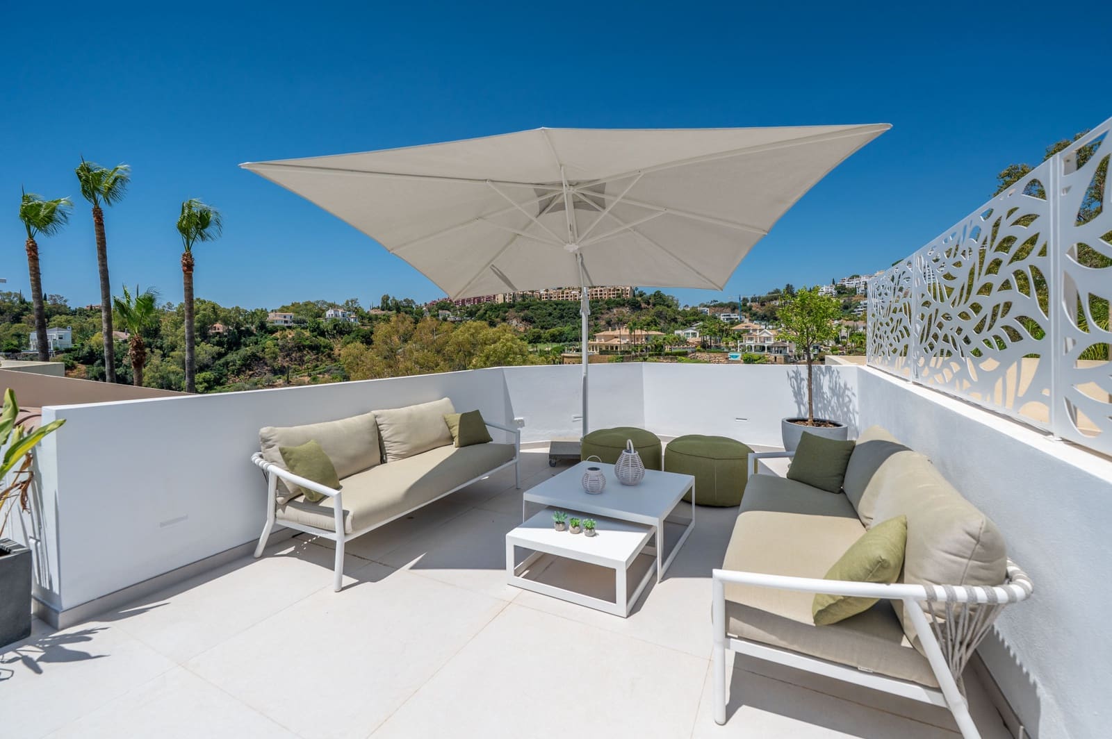 3 sovrum Hus till salu i Benahavis med pool garage - 1 195 000 € (Ref: 9876749)