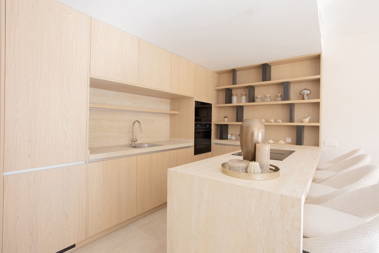 4 slaapkamer Penthouse te koop in Marbella met zwembad garage - € 1.195.000 (Ref: 9876750)