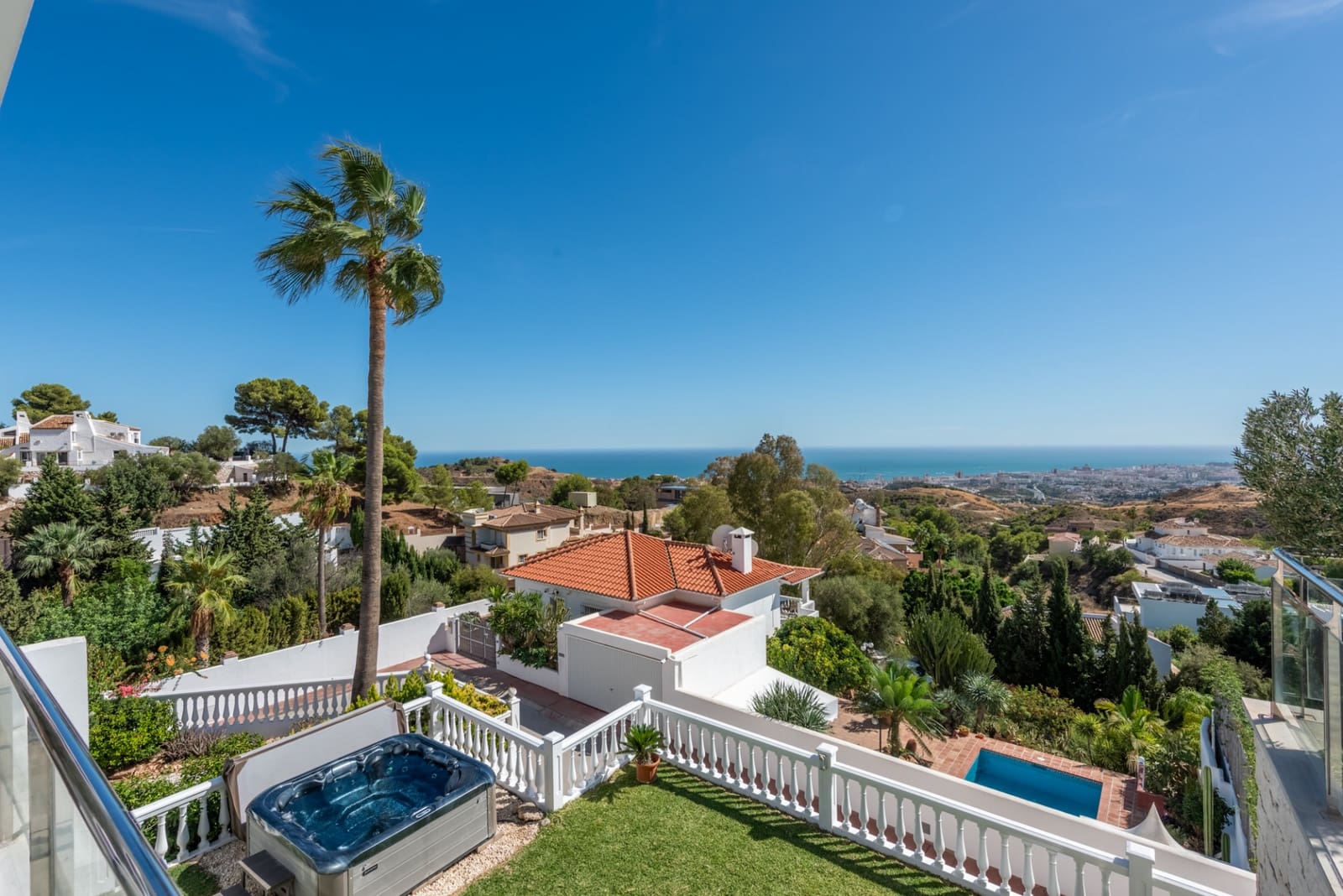 6 Zimmer Villa zu verkaufen in Mijas mit Pool Garage - 3.995.000 € (Ref: 9876753)