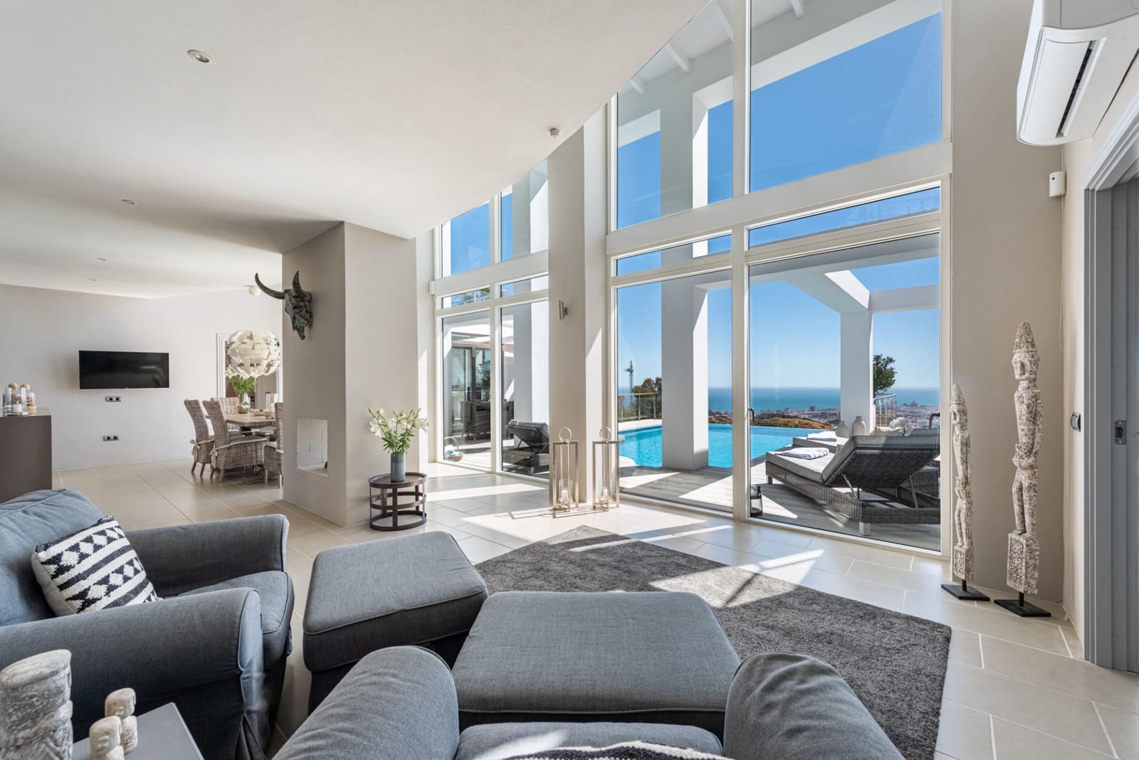 6 Zimmer Villa zu verkaufen in Mijas mit Pool Garage - 3.995.000 € (Ref: 9876753)