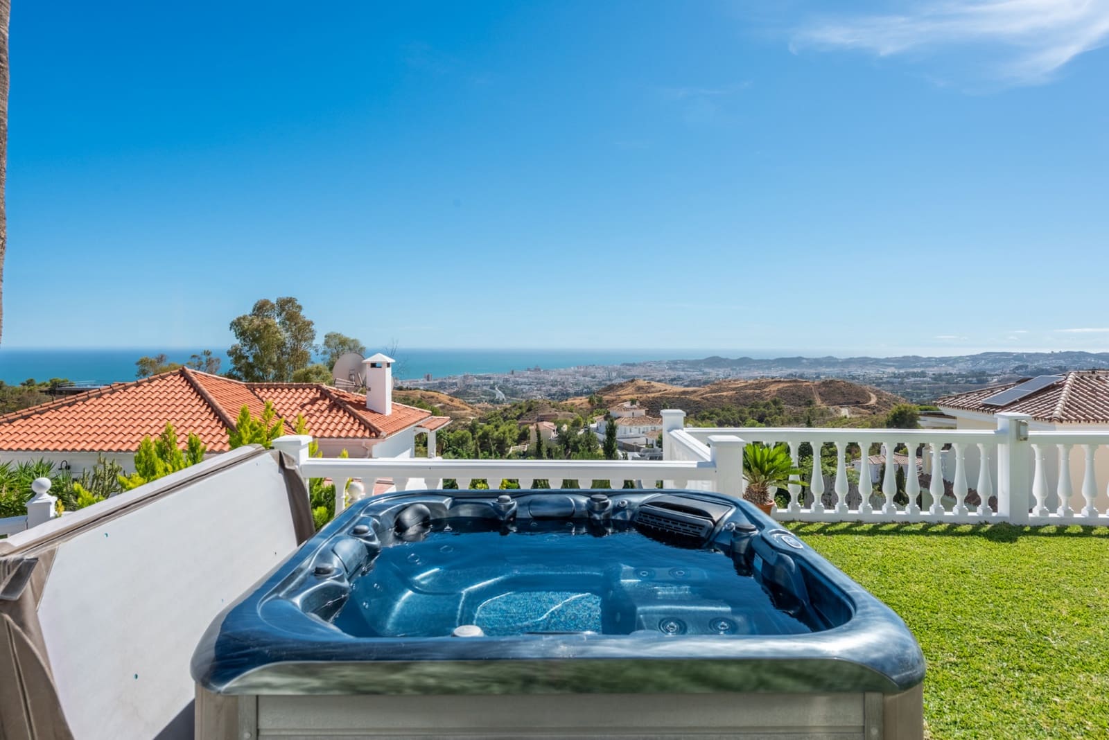 6 Zimmer Villa zu verkaufen in Mijas mit Pool Garage - 3.995.000 € (Ref: 9876753)