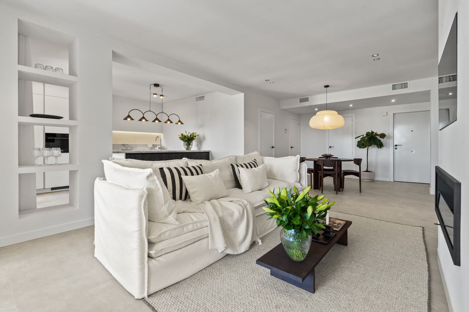 2 sovrum Lägenhet till salu i Benahavis med garage - 649 000 € (Ref: 9876754)