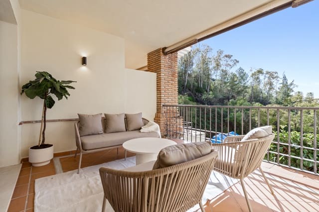 2 sovrum Lägenhet till salu i Los Arqueros - Puerto del Almendro, Benahavís med garage - 649 000 € (Ref: 9876754)