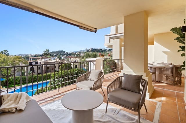2 sovrum Lägenhet till salu i Los Arqueros - Puerto del Almendro, Benahavís med garage - 649 000 € (Ref: 9876754)