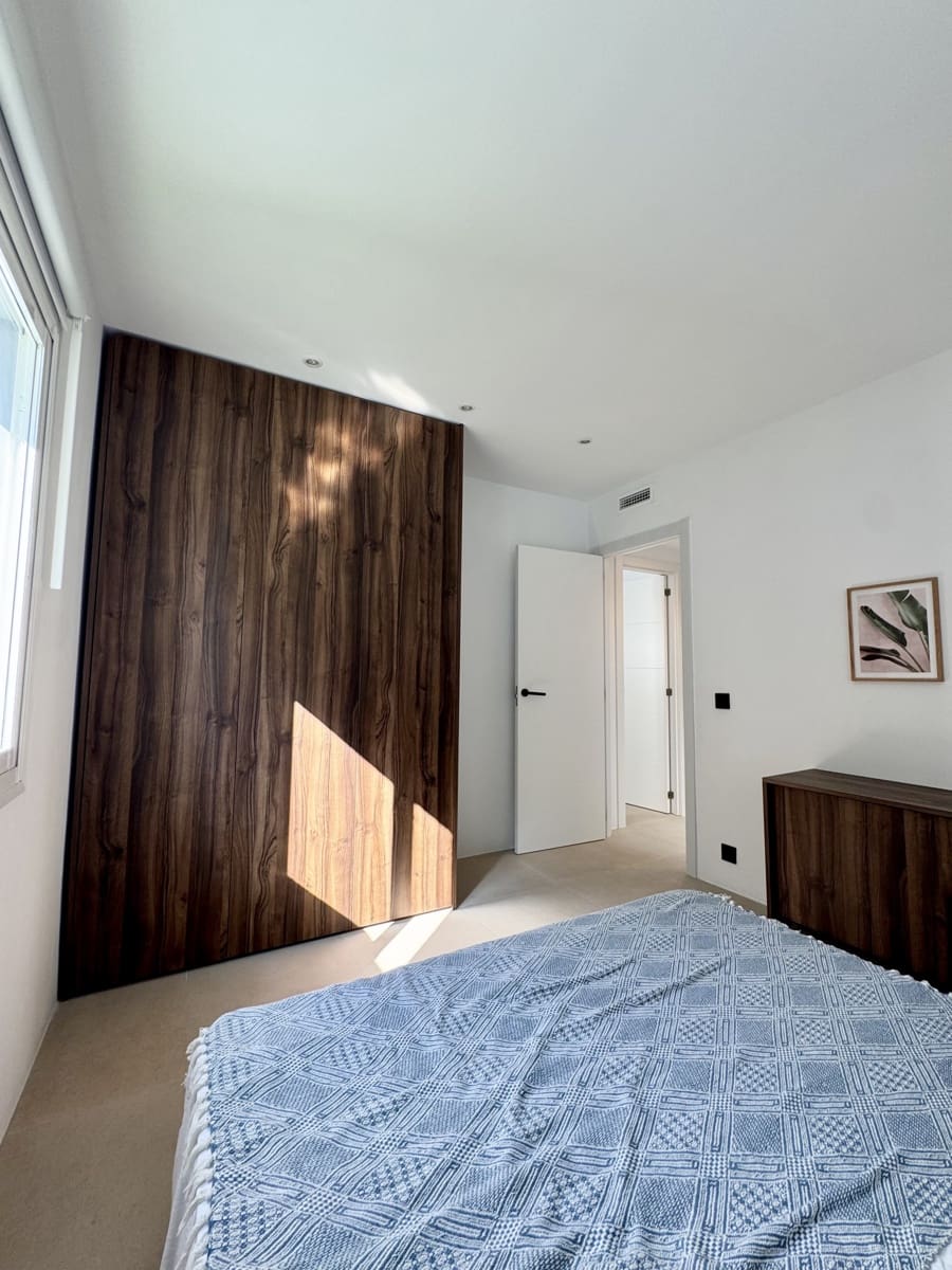 3 sypialnia Penthouse na sprzedaż w La Quinta z basenem garażem - 850 000 € (Ref: 9876757)