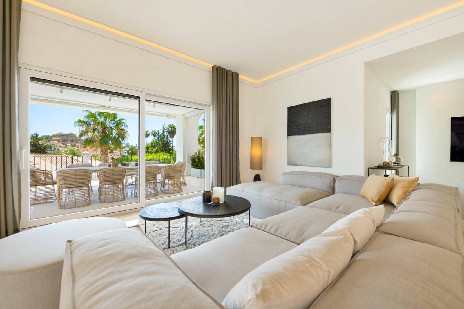 Chalet de 6 habitaciones en Nueva Andalucia en venta con piscina garaje - 3.850.000 € (Ref: 9876758)