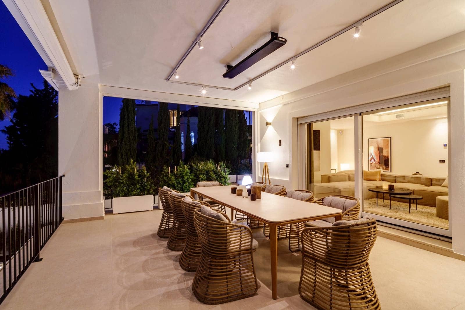 Chalet de 6 habitaciones en Nueva Andalucia en venta con piscina garaje - 3.850.000 € (Ref: 9876758)