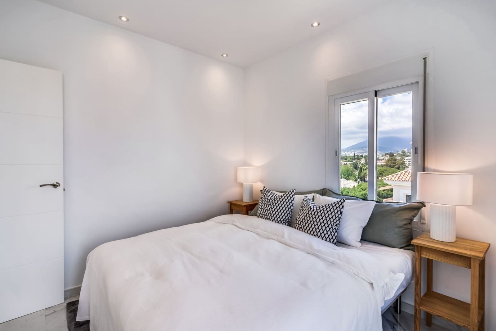 3 slaapkamer Penthouse te koop in Marbella met zwembad garage - € 1.595.000 (Ref: 9876763)