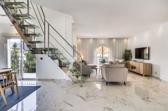 3 slaapkamer Penthouse te koop in Puerto Banus, Marbella met zwembad garage - € 1.595.000 (Ref: 9876763)