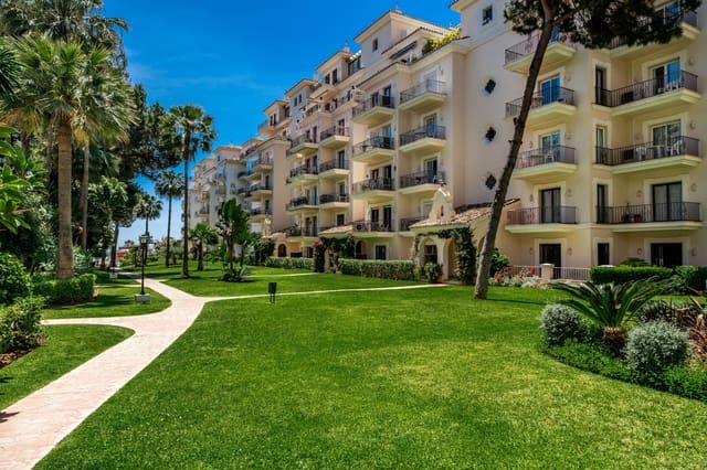 3 slaapkamer Penthouse te koop in Puerto Banus, Marbella met zwembad garage - € 1.595.000 (Ref: 9876763)