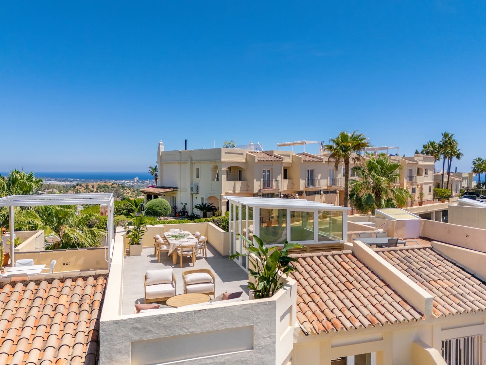 3 soverom Leilighet til salgs i Benahavis med svømmebasseng garasje - € 1 050 000 (Ref: 9876766)