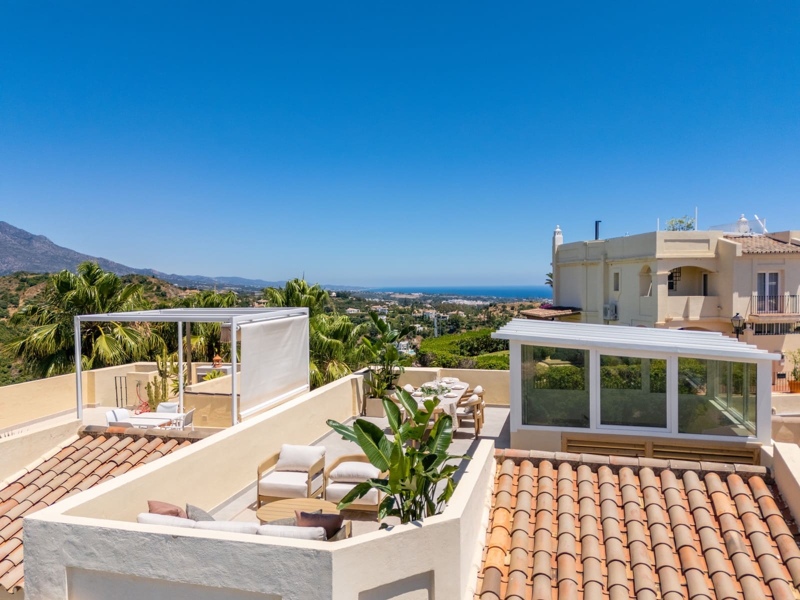 3 soverom Leilighet til salgs i Benahavis med svømmebasseng garasje - € 1 050 000 (Ref: 9876766)