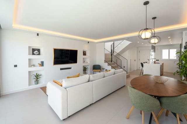 3 soveværelse Byhus til salg i Los Naranjos, Marbella med swimmingpool - € 995.000 (Ref: 9884346)