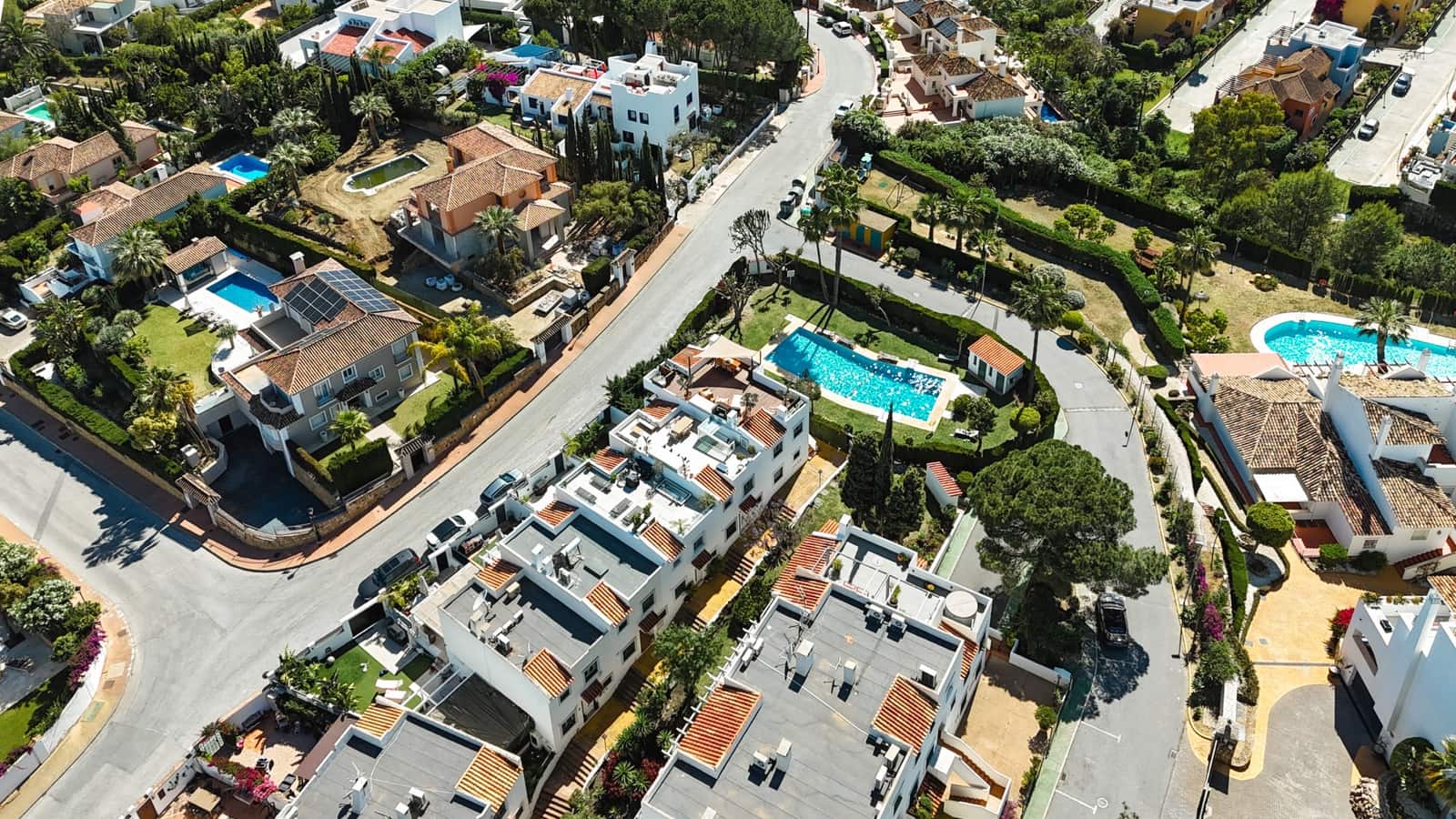 Casa de 3 habitaciones en Marbella en venta con piscina - 995.000 € (Ref: 9884346)