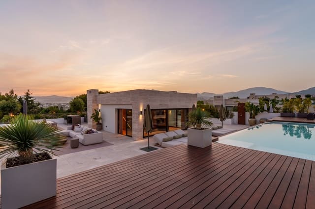 4 soverom Villa til salgs i Lomas De Marbella, Marbella - € 11 400 000 (Ref: 9941999)