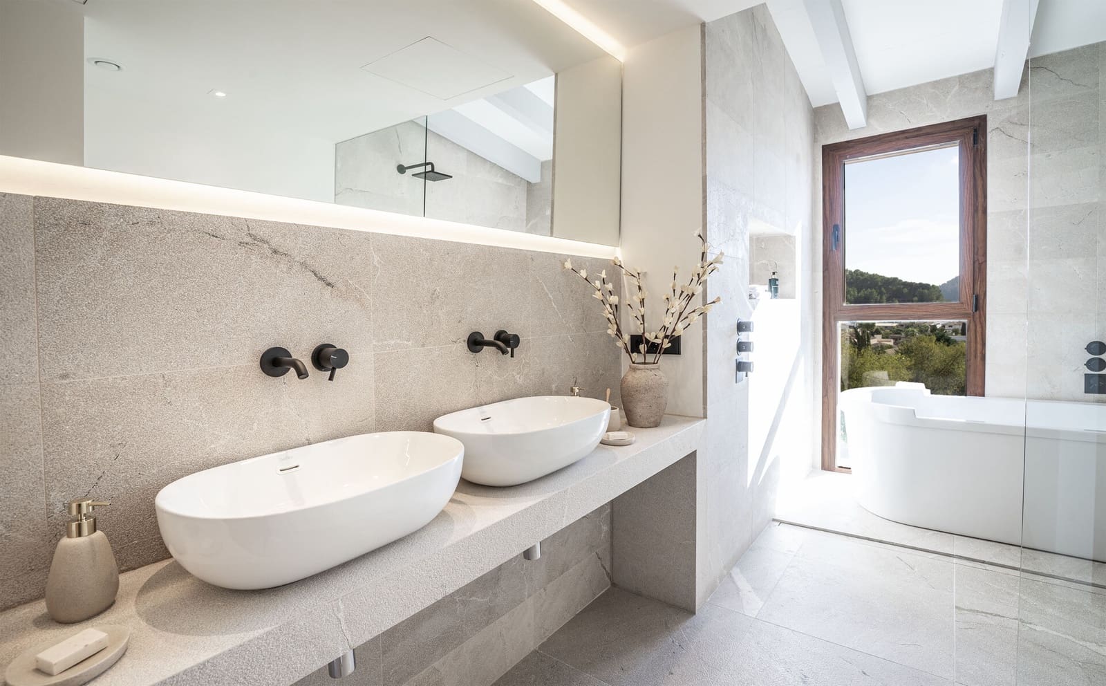 4 bedroom Villa for sale in Es Capdella - € 3,850,000 (Ref: 8302867)