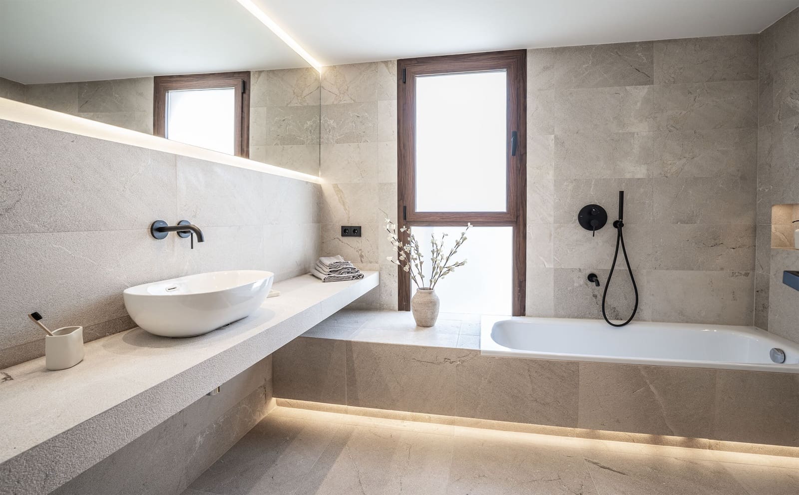 4 bedroom Villa for sale in Es Capdella - € 3,850,000 (Ref: 8302867)