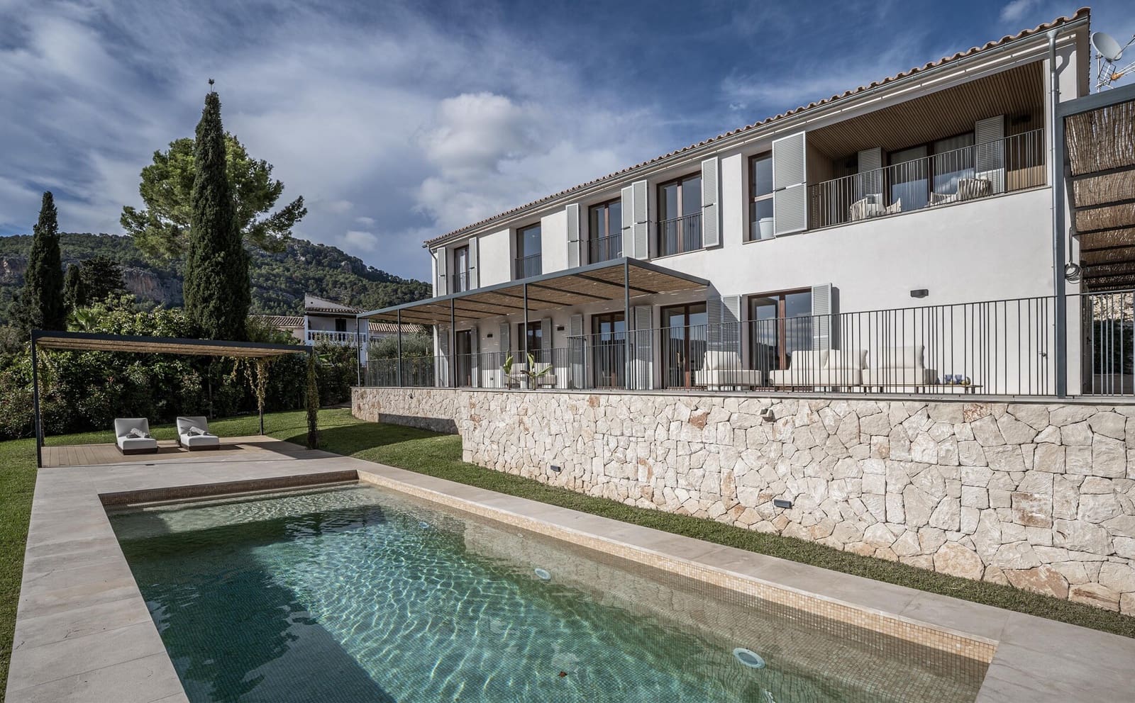 4 bedroom Villa for sale in Es Capdella - € 3,850,000 (Ref: 8302867)