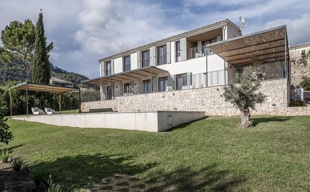 4 makuuhuone Huvila myytävänä paikassa Es Capdella, Calvià - 3 850 000 € (Ref: 8302867)