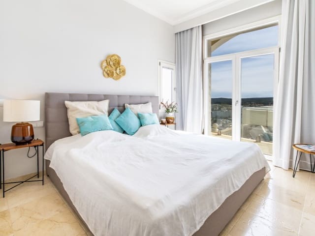 4 soverom Villa til salgs i Costa de la Calma, Calvià - € 3 700 000 (Ref: 9091914)