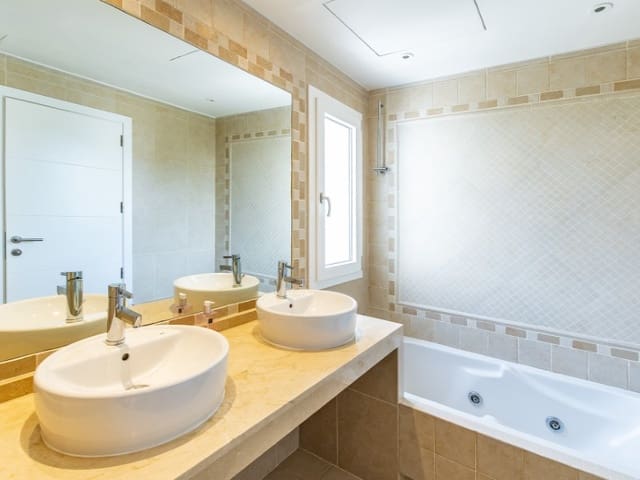 4 soverom Villa til salgs i Costa de la Calma, Calvià - € 3 700 000 (Ref: 9091914)